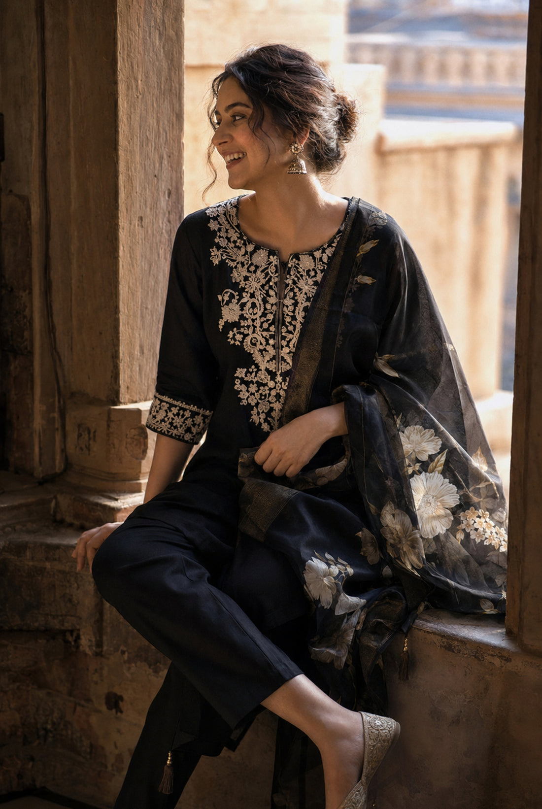 Classic Black Roman Silk Embroidered Suit Set
